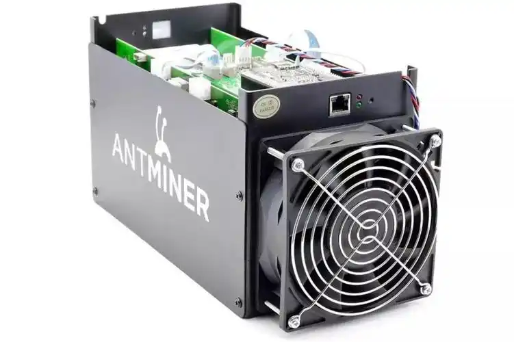 Cutting-edge crypto mining rig boosting efficiency and hash rate